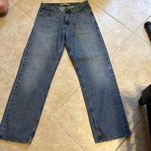 LEVI JEANS